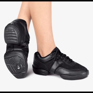 Theatrical hip hop shoes size 4A